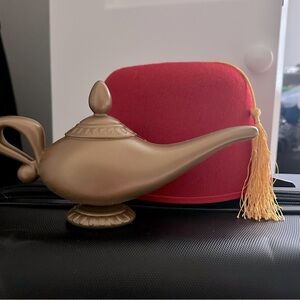 Aladdin accessories hat and lamp